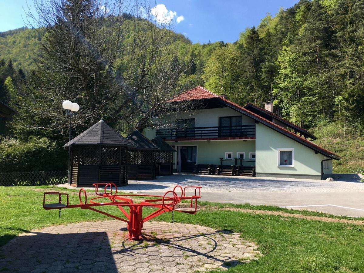 Guest House Atelšek Recica ob Savinji Extérieur photo
