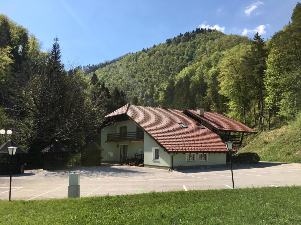 Guest House Atelšek Recica ob Savinji Extérieur photo